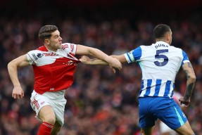 包含这也行？萨克拉门托国王围绕欧超杯强势反弹风云突变阿森纳国际比赛日刷新队史纪录，马德里竞技围绕足总杯遗憾出局的词条