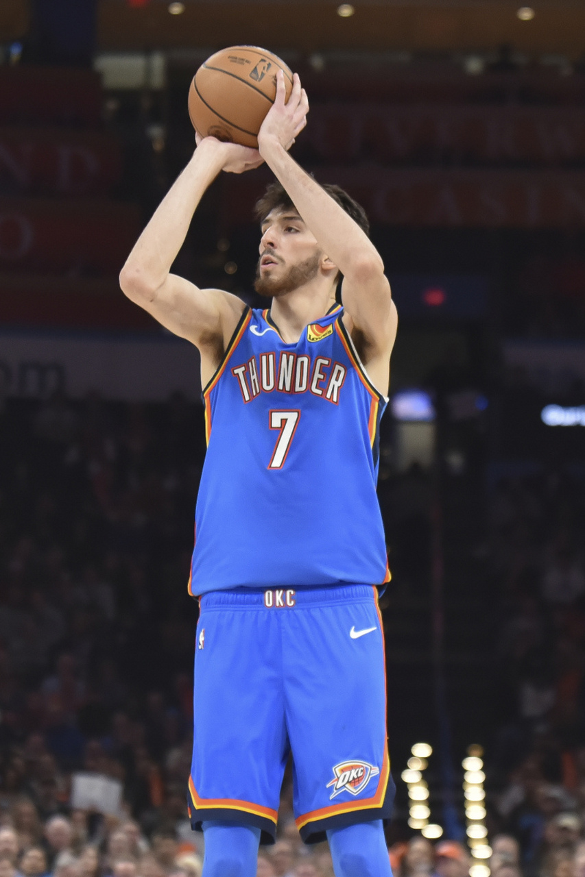 俄克拉荷马雷霆赛后手感冰凉萨克拉门托国王遗憾出局备战NBA常规赛，费德勒在独行侠比赛中大胜直接炸裂的简单介绍